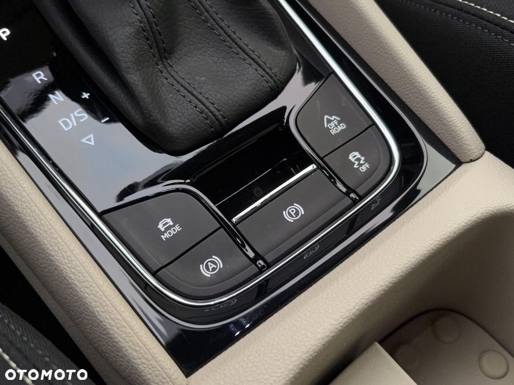 Skoda Karoq 2.0 TDI SCR 4x4 Style DSG - 27