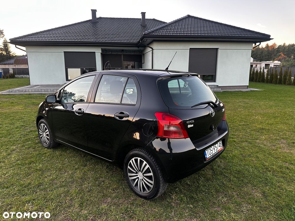 Toyota Yaris 1.3 VVT-i Luna - 11