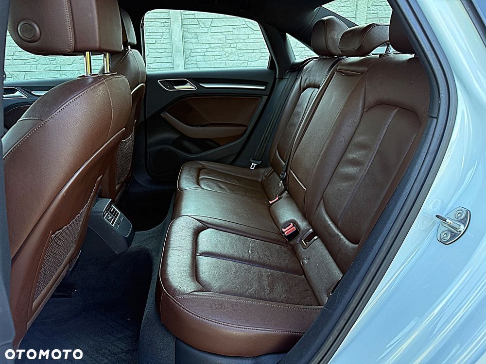 Audi A3 Limousine ver-2-0-tfsi-limousine-quattro-s-tronic-design - 12