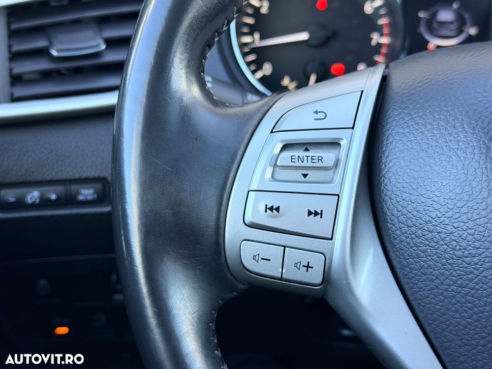 Nissan Qashqai 1.2 DIG-T Start/Stop N-Connecta - 26