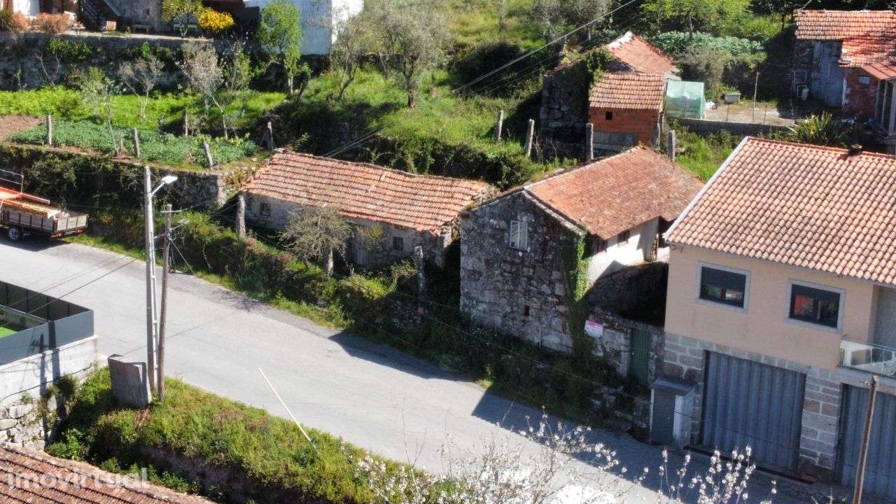 Moradia em granito p/ reconstruir – Vouzela - Grande imagem: 3/21