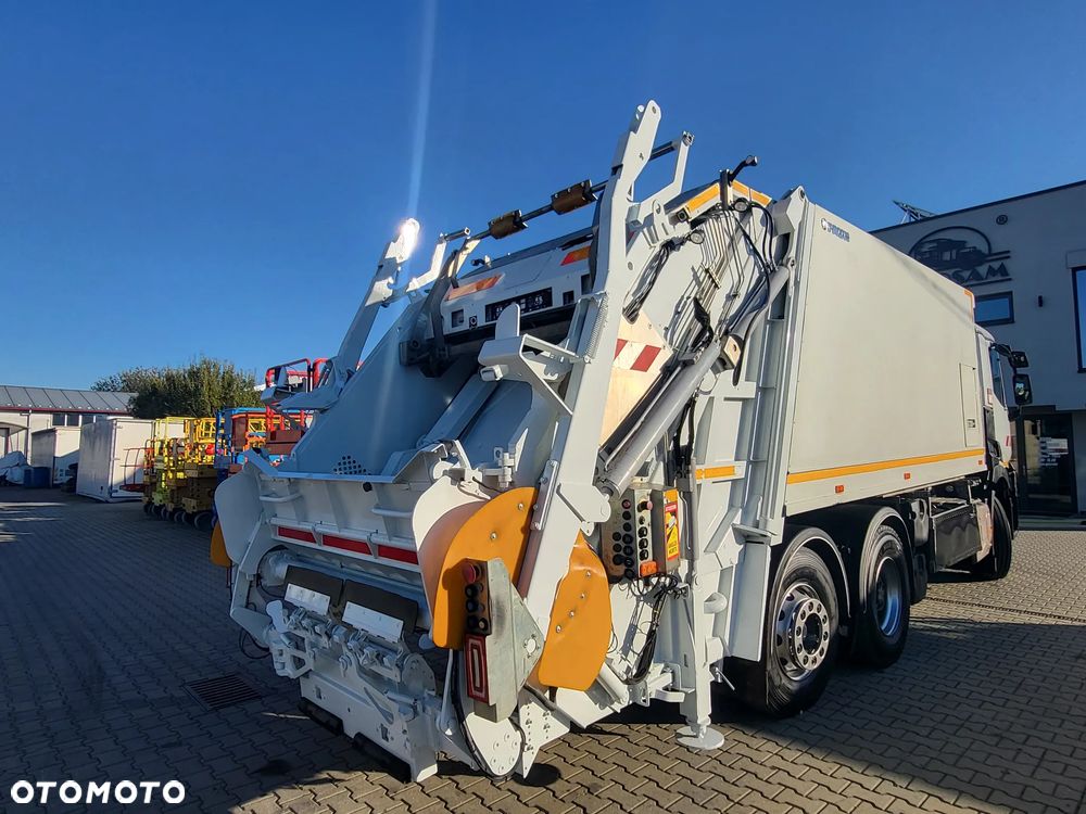 Renault C380 /FAUN 21 m³ - 6