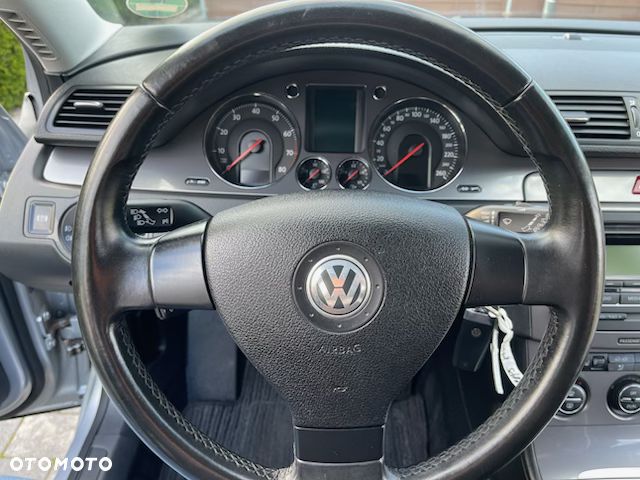 Volkswagen Passat Variant - 18