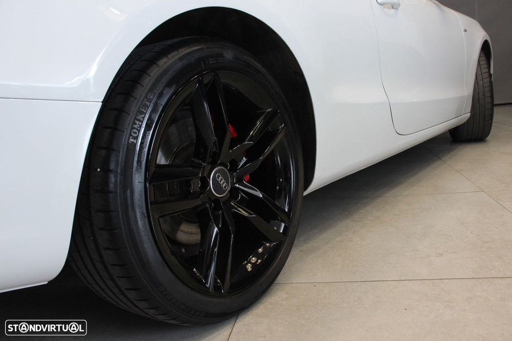 Audi A5 Cabrio 2.0 TDi S-line - 4