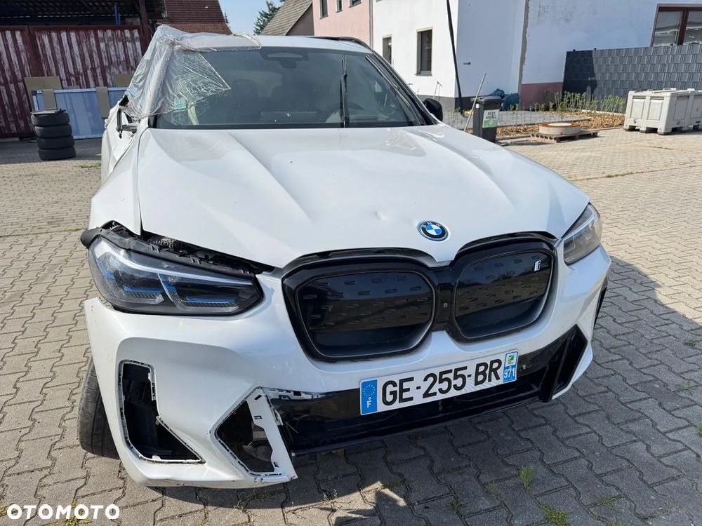 BMW iX3 Inspiring - 11