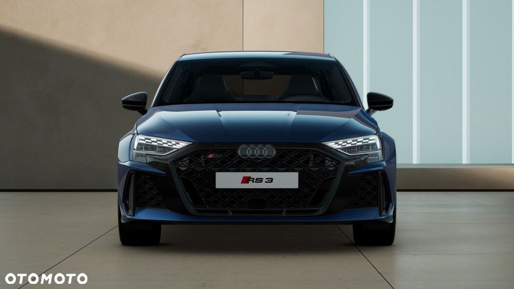 Audi RS3 Limousine - 4