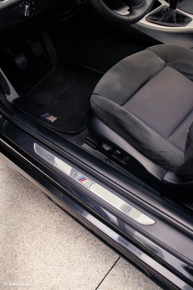 BMW 320 d Coupe Edição M - 12