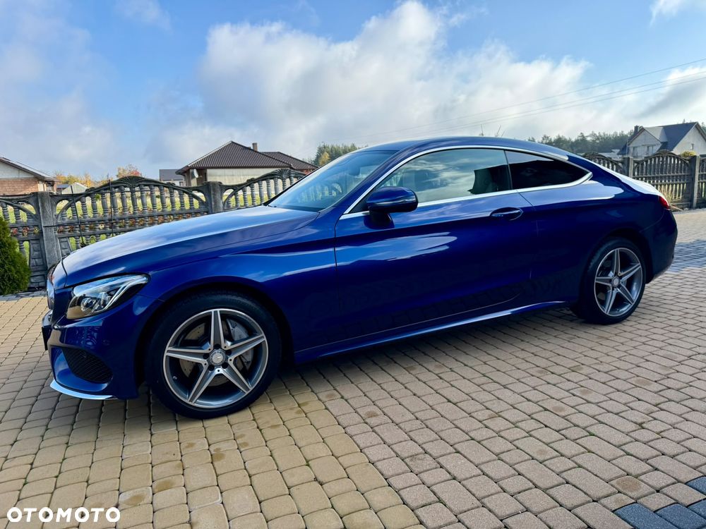 Mercedes-Benz C300 2016 photo 2