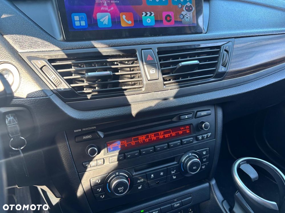 BMW X1 sDrive20i Sport Line - 27