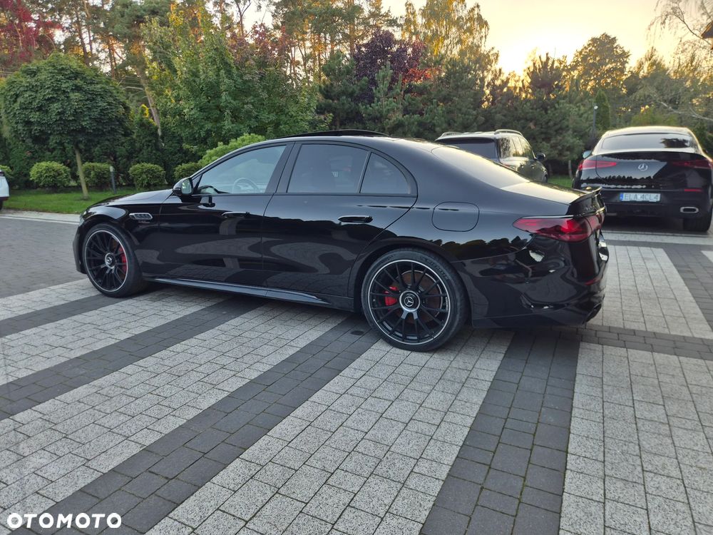 Mercedes-Benz Klasa E AMG 53 PHEV 4Matic+ 9G-Tronic TCT - 26