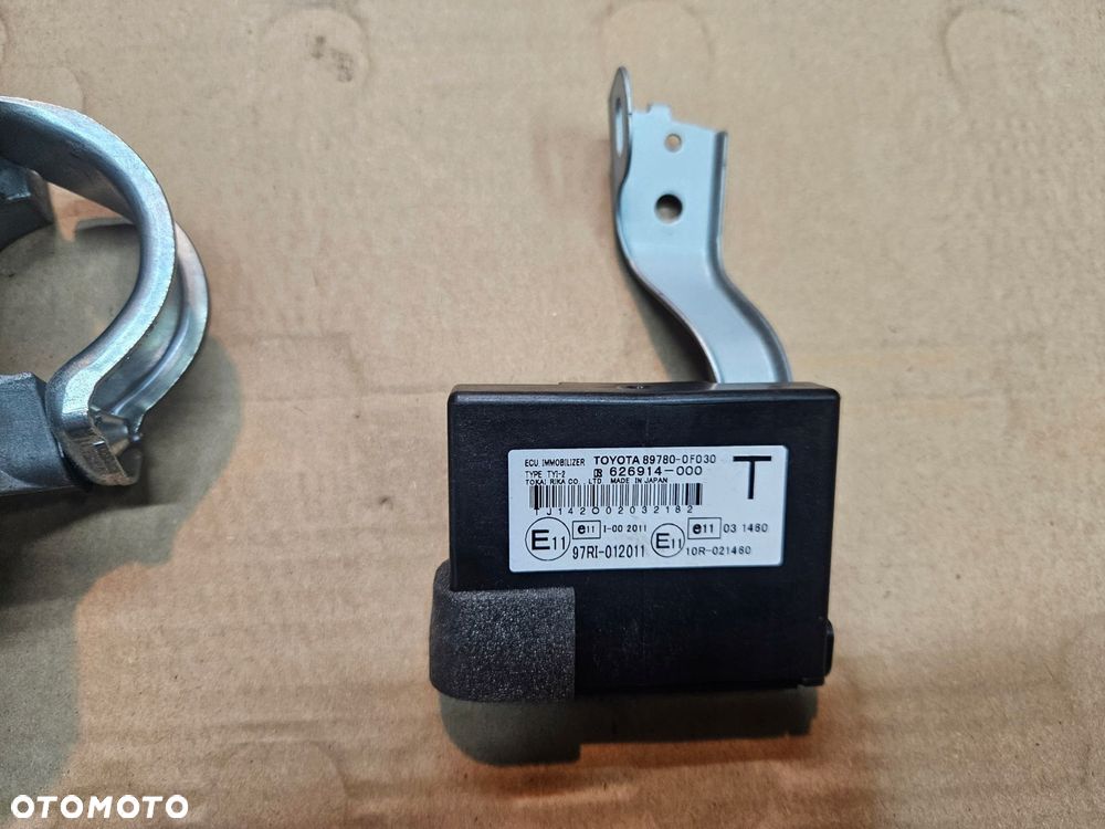 toyota verso 09-15 komputer kluczyk 0f141 - 5