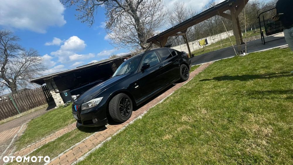 BMW Seria 3 320i - 8