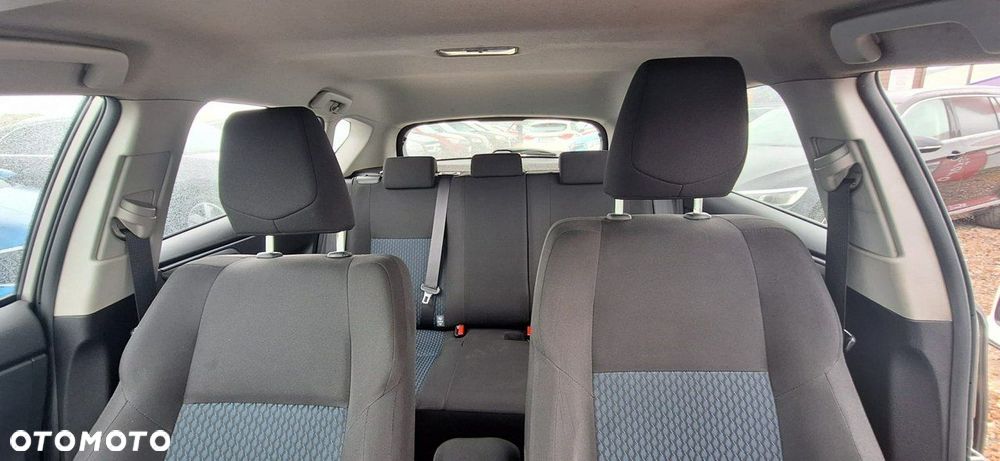 Toyota Auris - 19