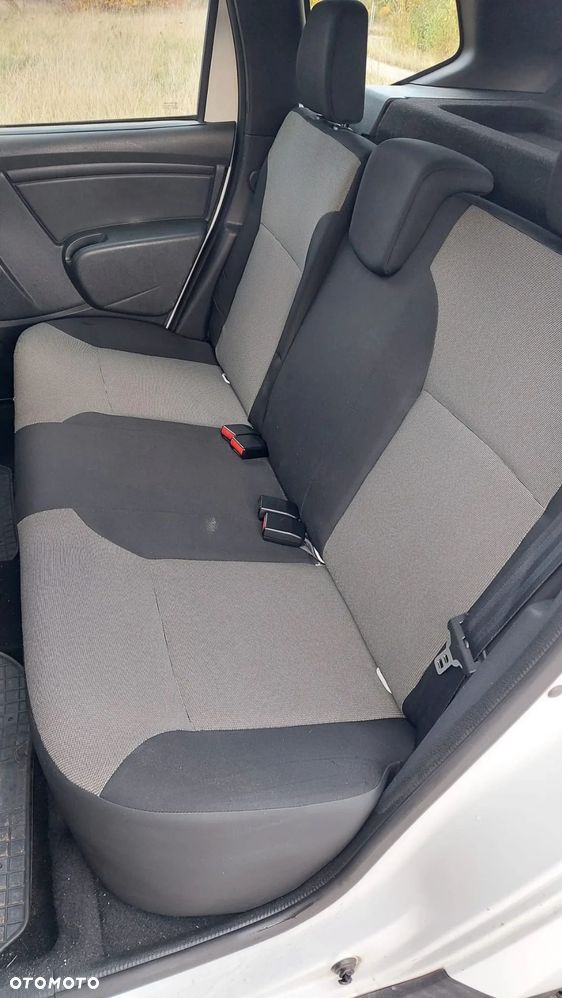 Dacia Duster 1.6 - 12