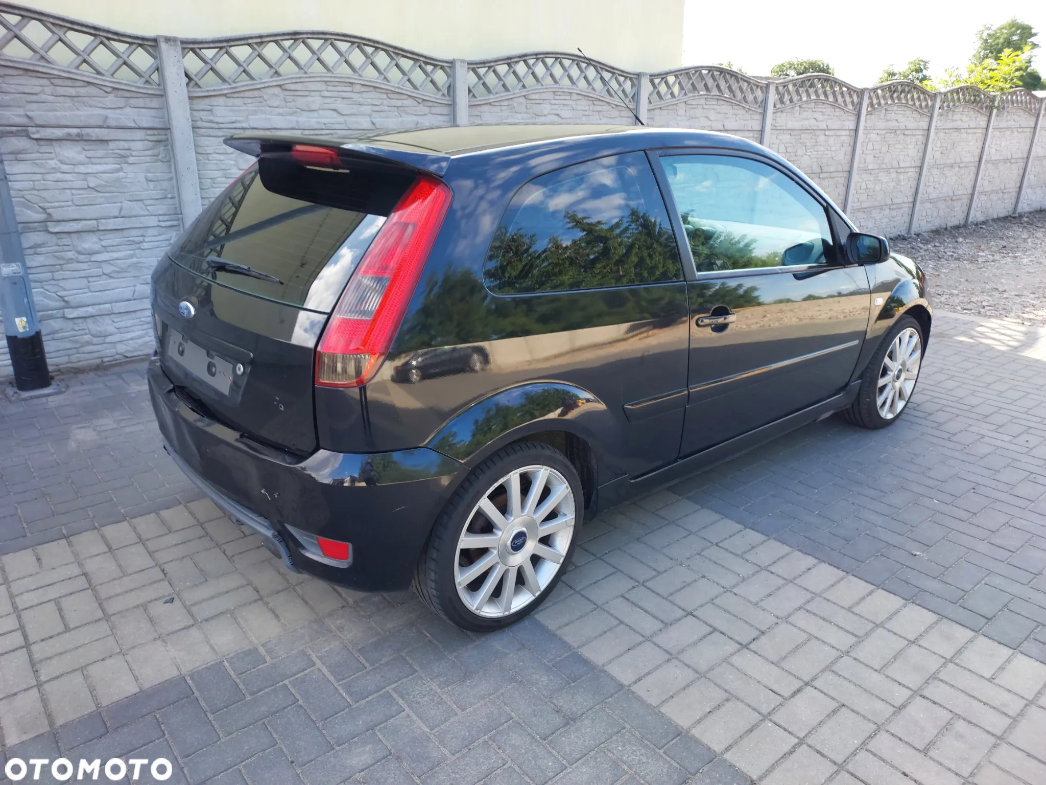 Ford Fiesta 2.0 ST - 10