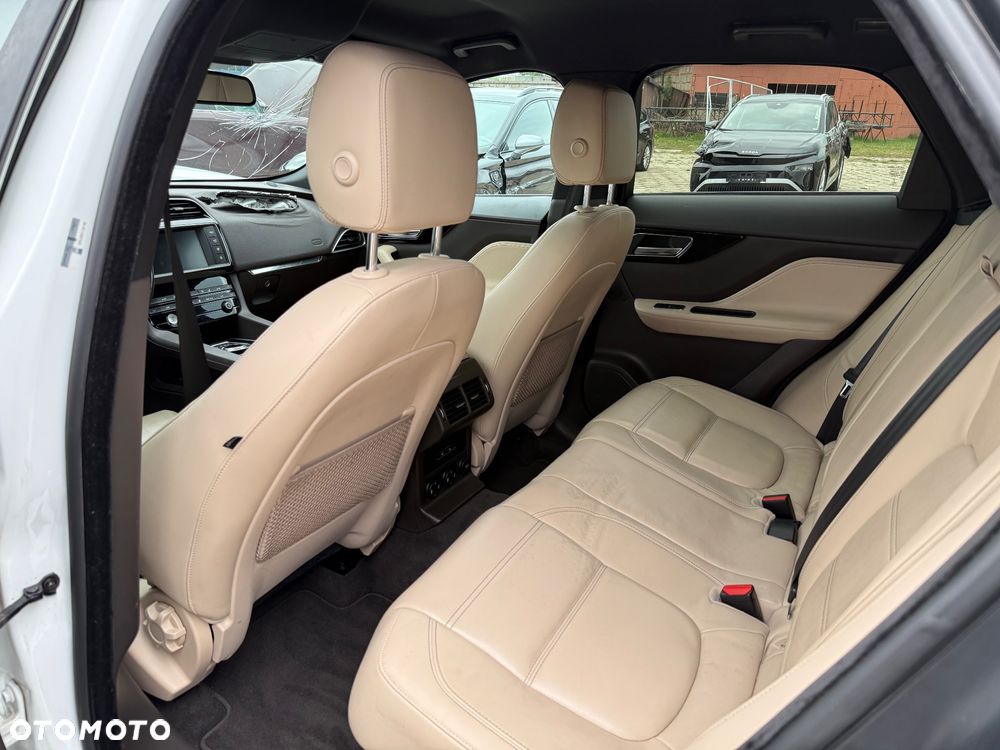 Jaguar F-Pace 3.0 TDV6 AWD 300 Sport - 22