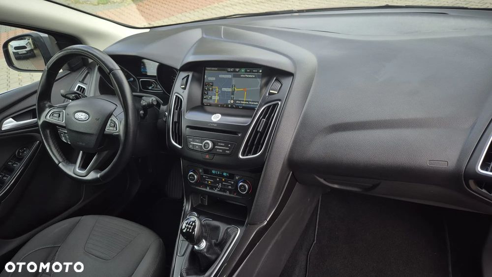Ford Focus 1.5 EcoBoost Start-Stopp-System Business Edition - 14