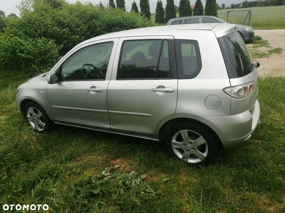 Mazda 2 - 6