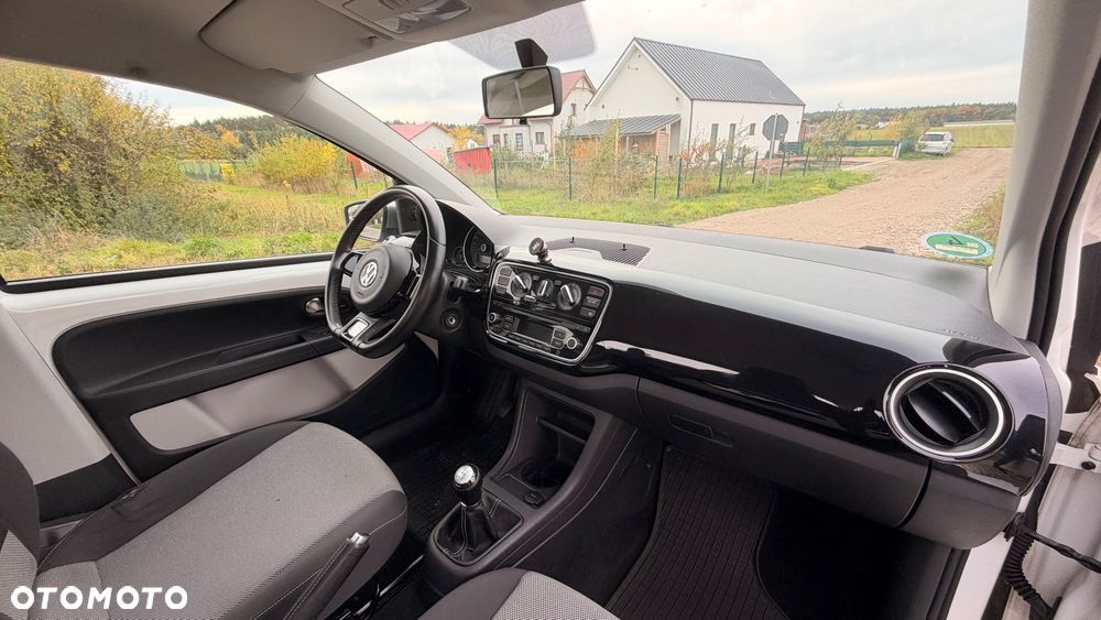 Volkswagen up! - 13