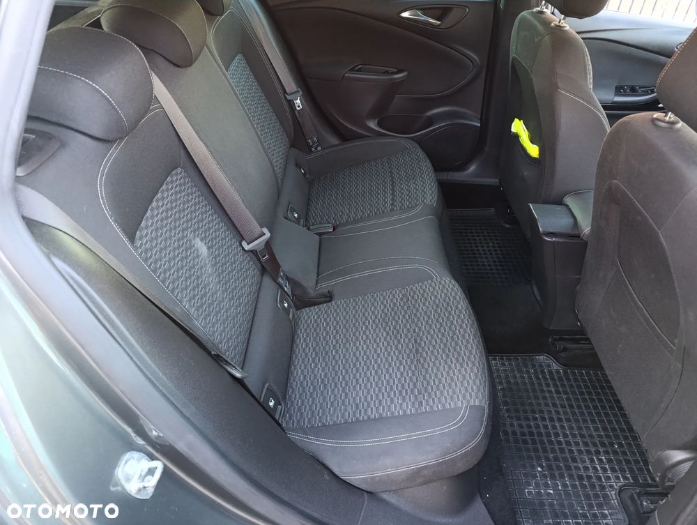 Opel Astra 1.6 D (CDTI) Start/Stop Sports Tourer Business - 16