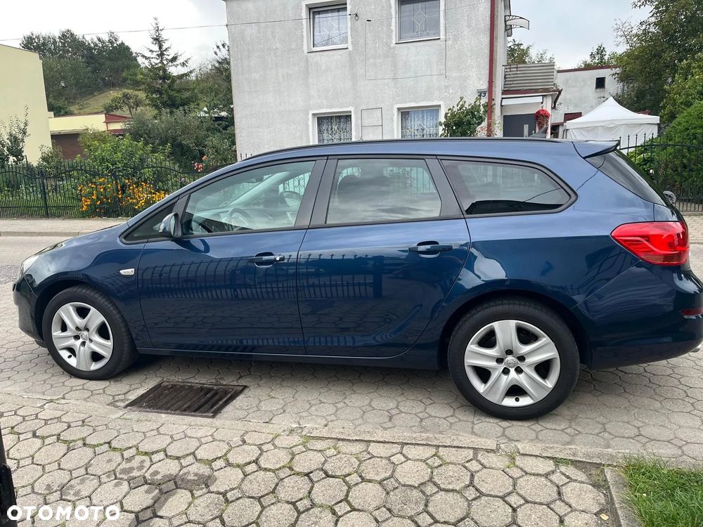 Opel Astra 2.0 CDTI DPF Sports Tourer Innovation - 3