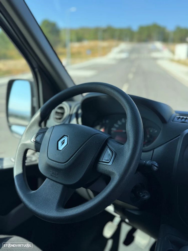 Renault Master L2H2 2.3 dci C/96.000 KM - 4