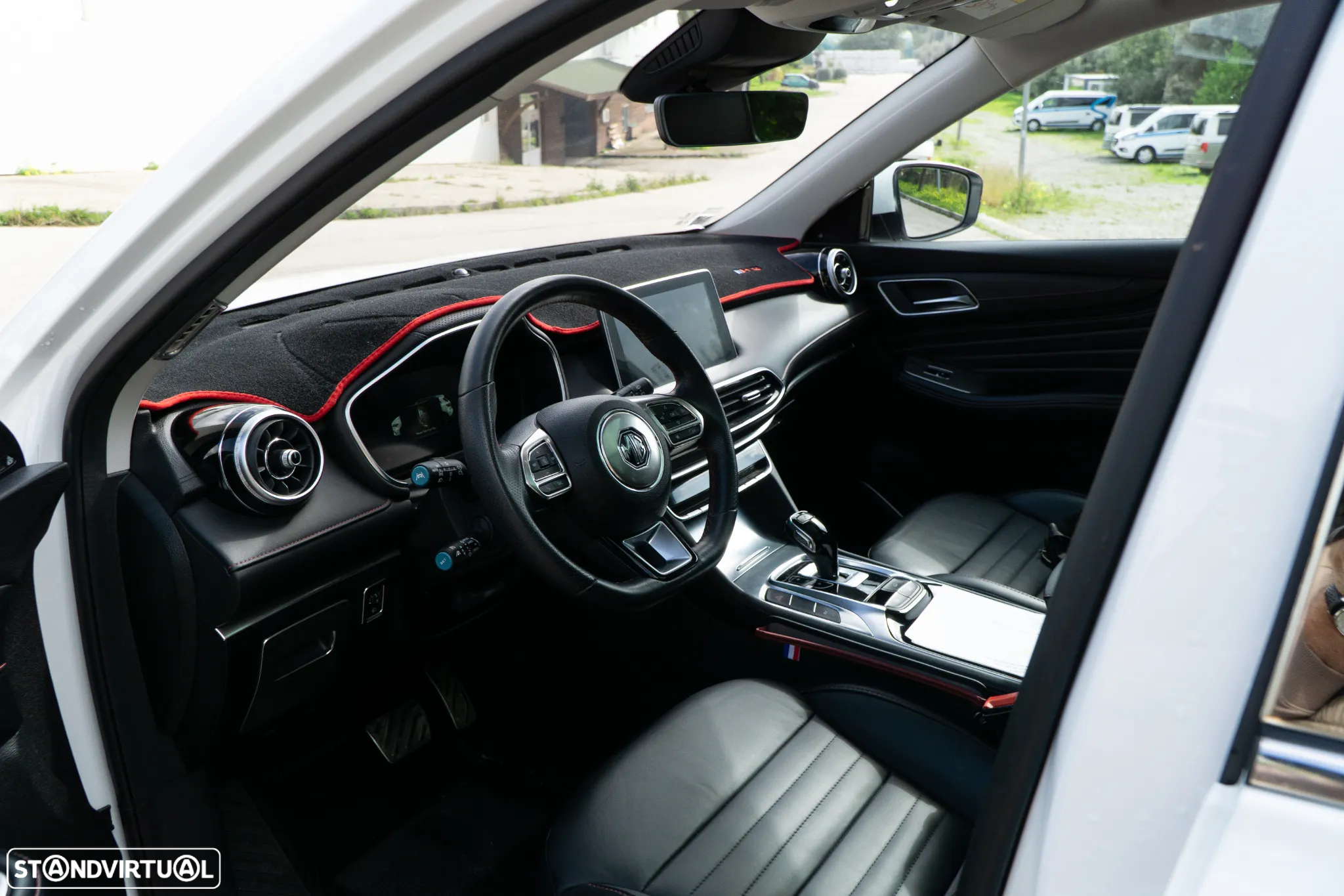 MG EHS 1.5 T-GDI Plug-in Hybrid Luxury - 8