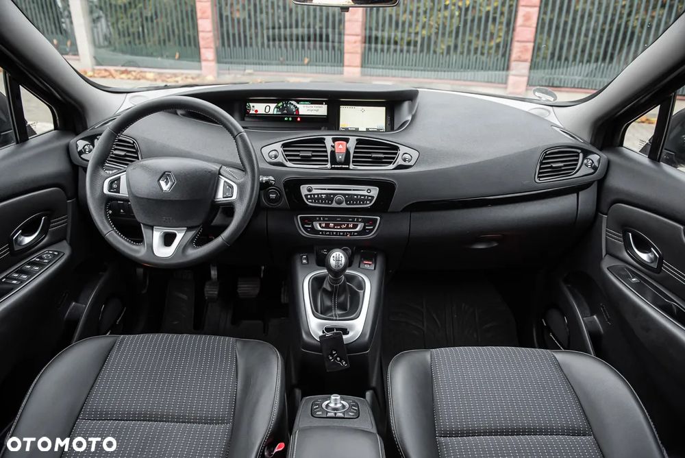 Renault Scenic - 24