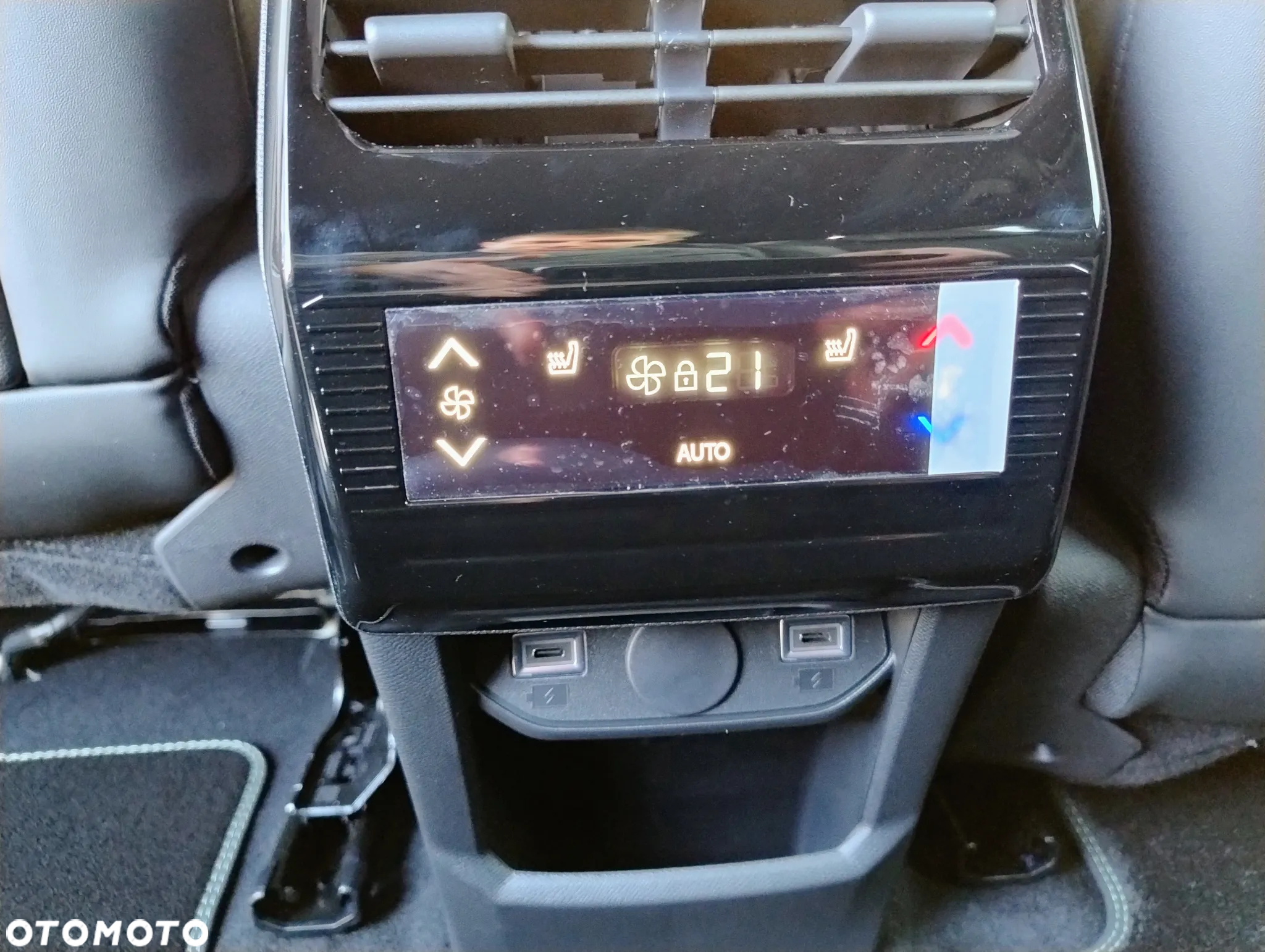 Peugeot 5008 - 32