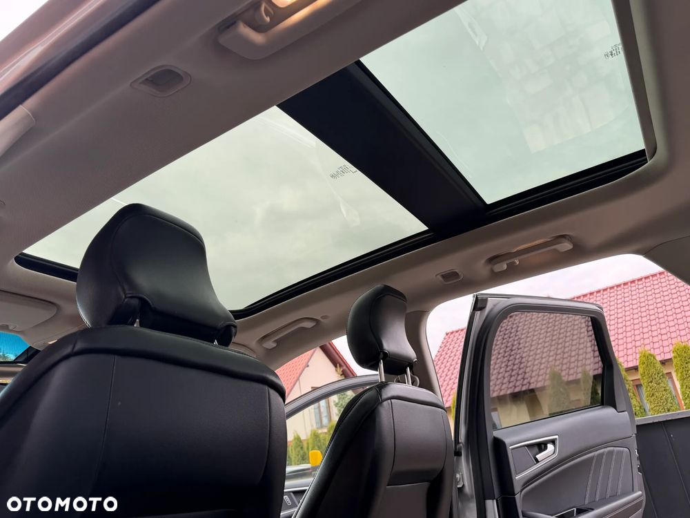 Ford Edge 2.0 TDCi Bi-Turbo 4x4 ST-LINE - 16