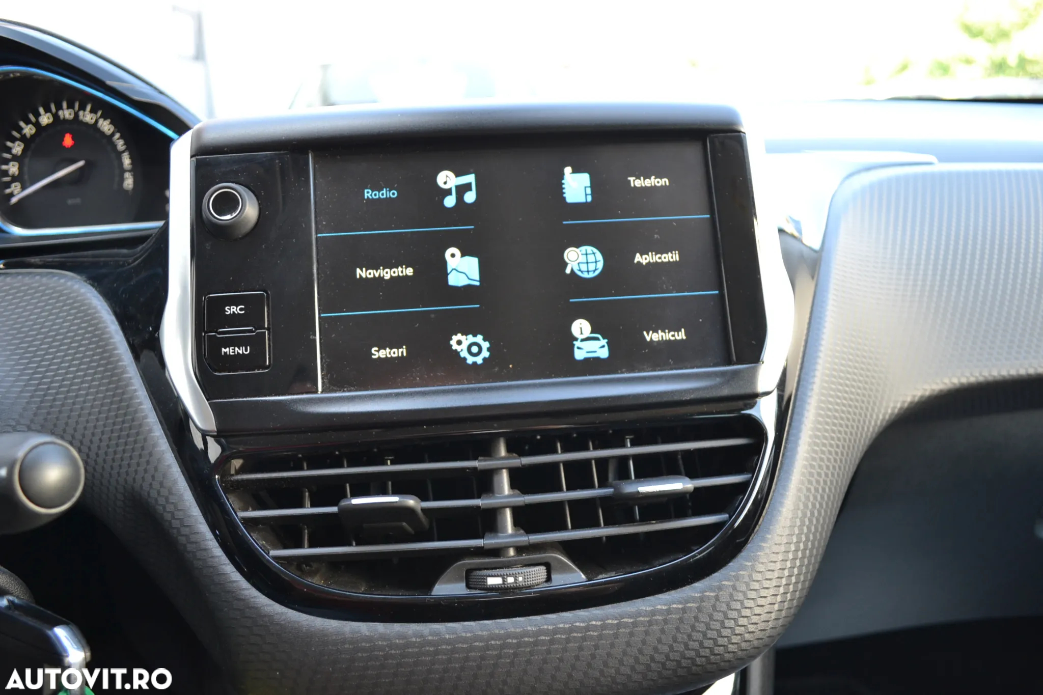 Peugeot 2008 PureTech 130 Stop&Start EAT6 Allure - 18