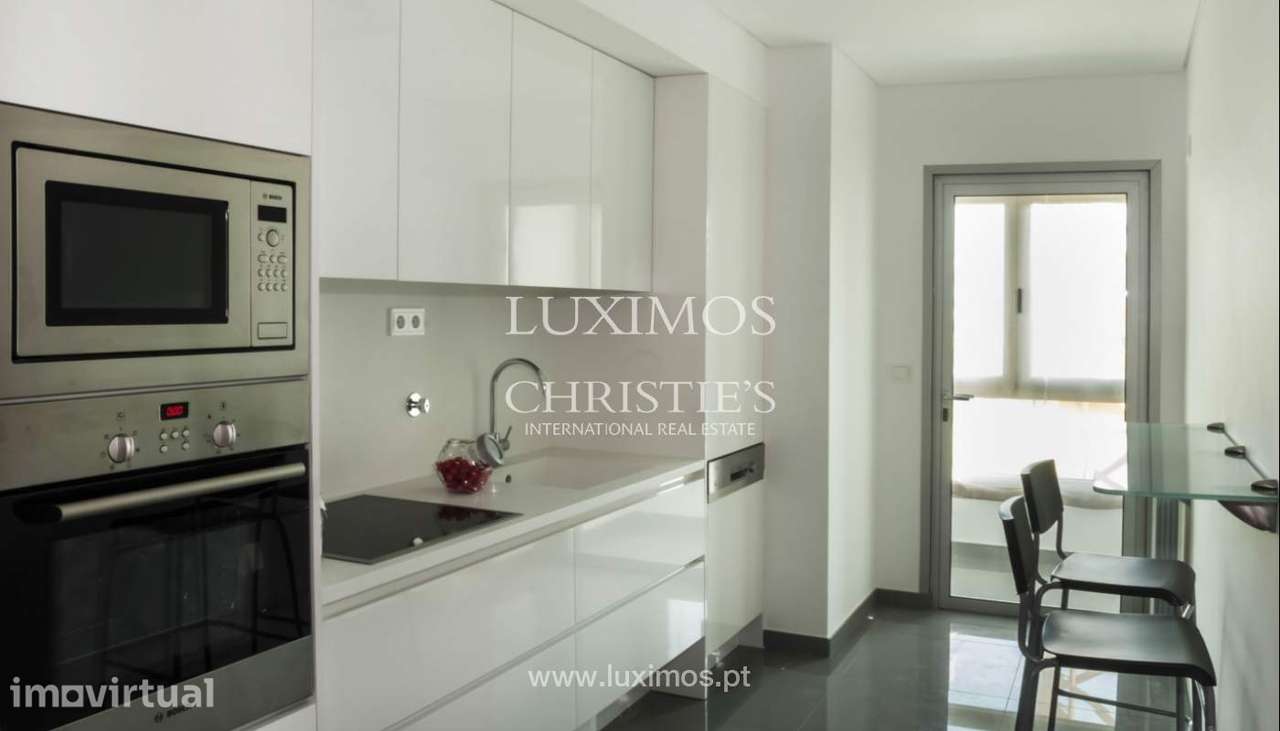 Apartamento T2 para arrendamento junto à Boavista no Porto - Grande imagem: 3/6