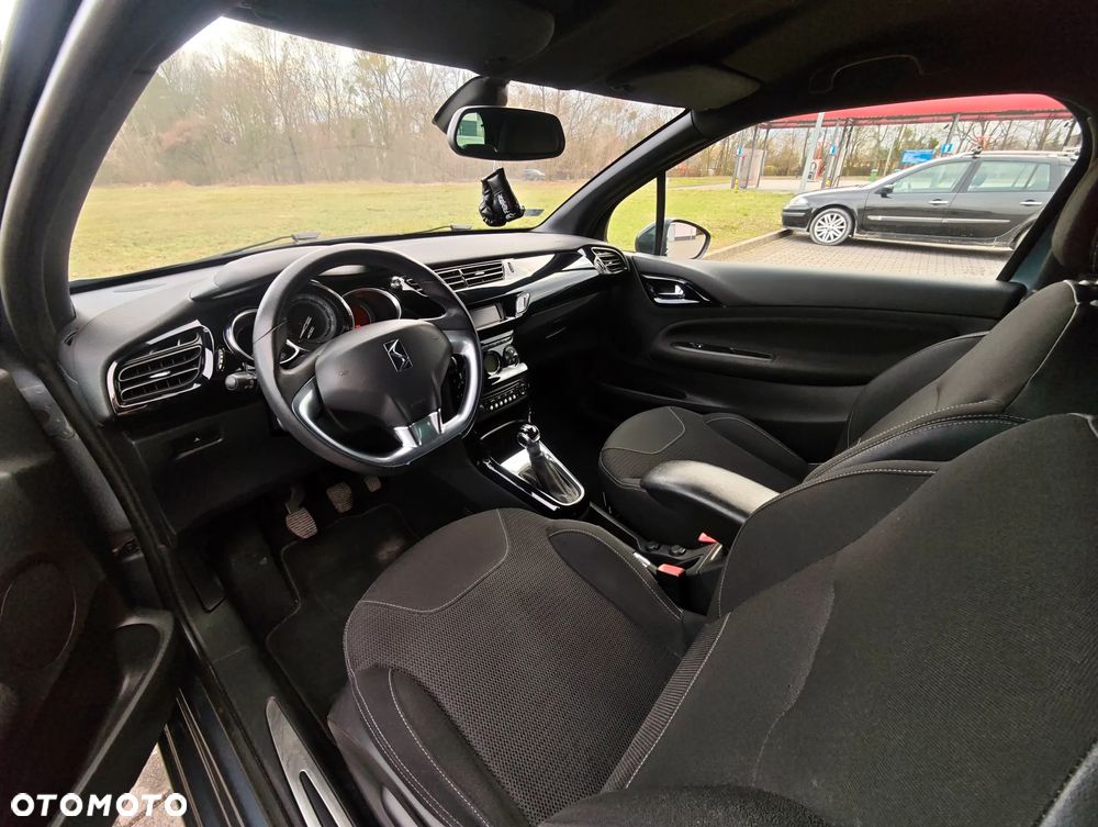 Citroën DS3 HDi 90 FAP SoChic - 15