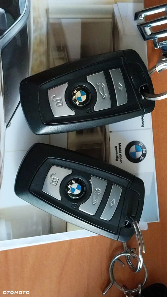 BMW Seria 5 525d - 15