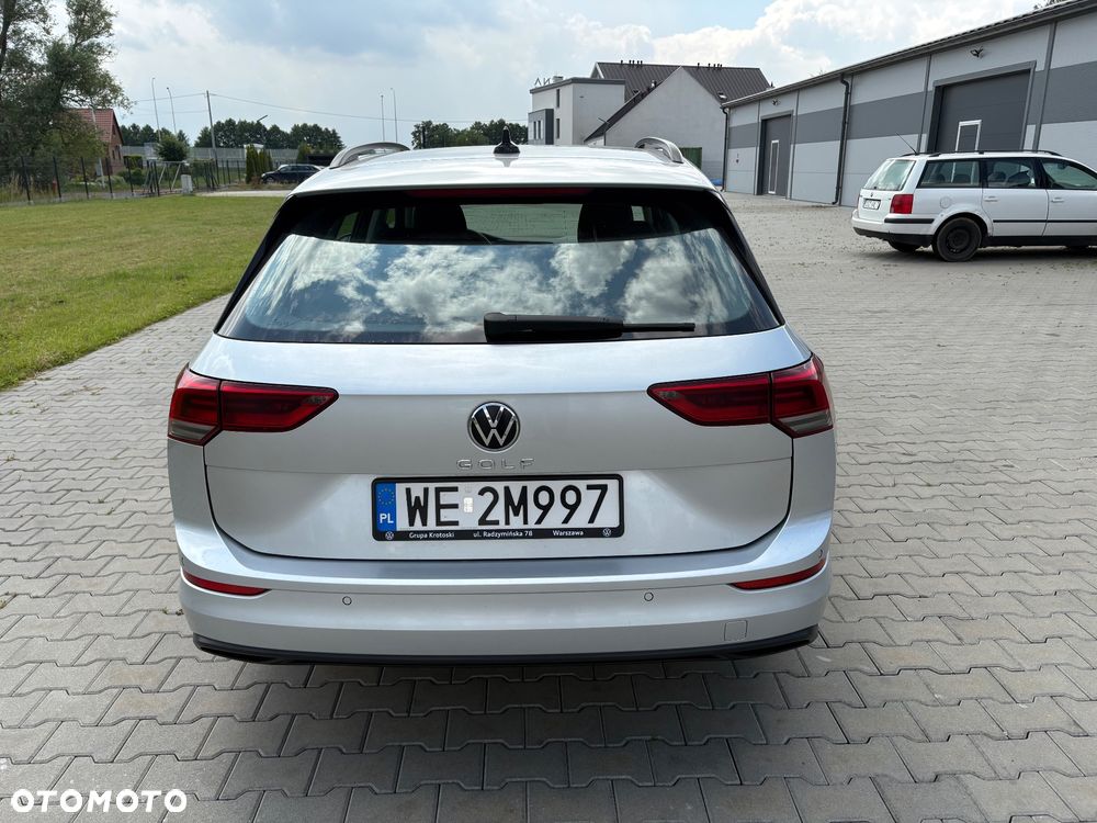 Volkswagen Golf - 6
