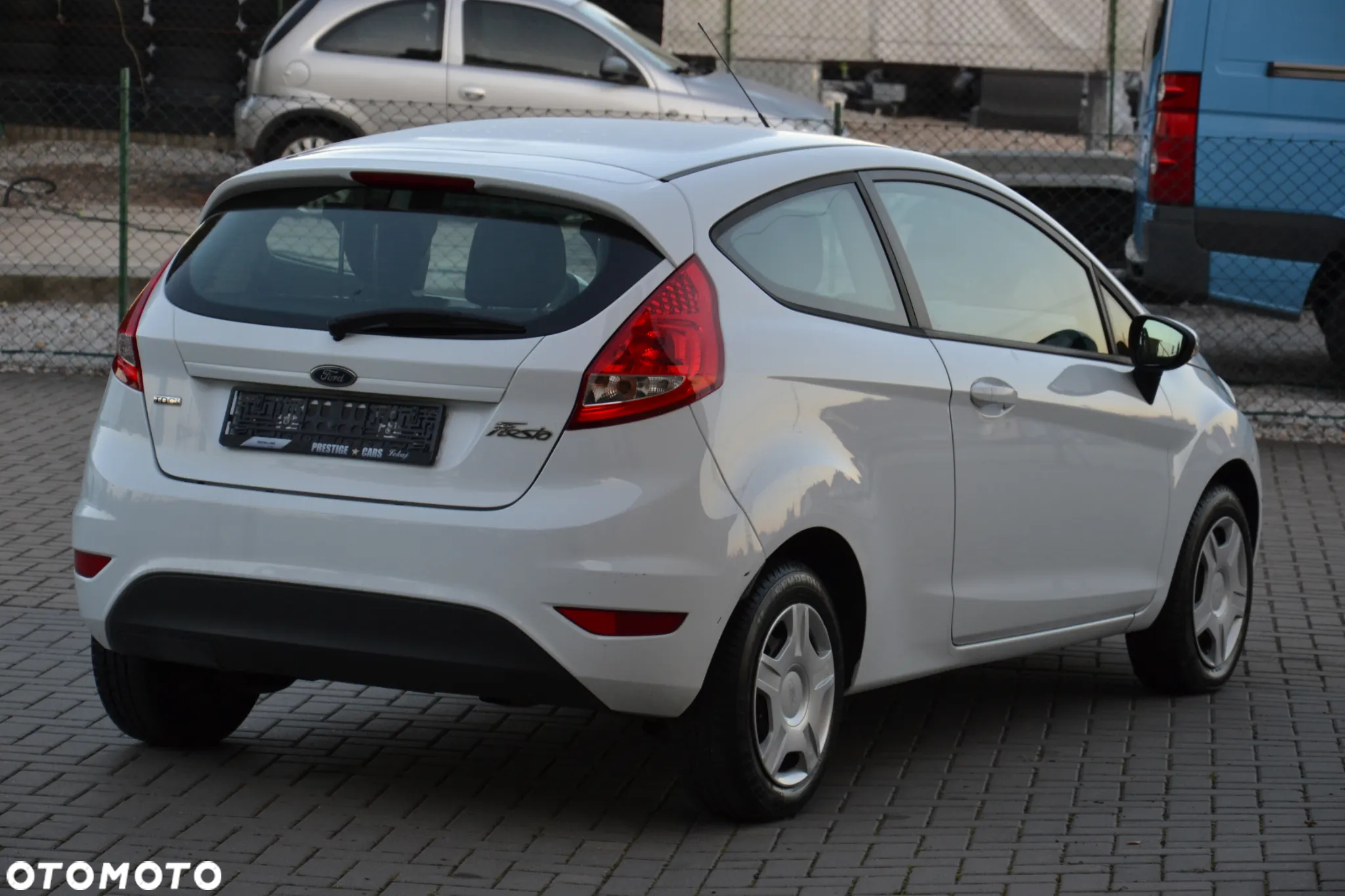 Ford Fiesta 1.6 TDCI Ambiente - 10
