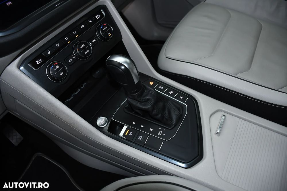 VOLKSWAGEN Tiguan 2020 — imagine 16