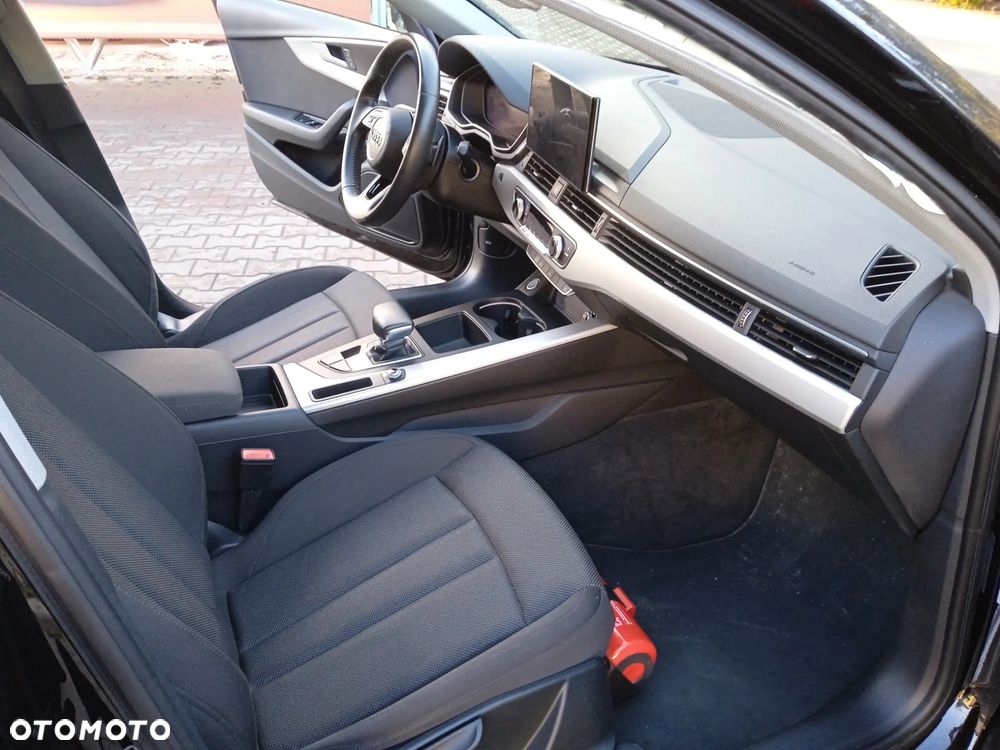 Audi A4 Limousine 35 TFSI S tronic - 9