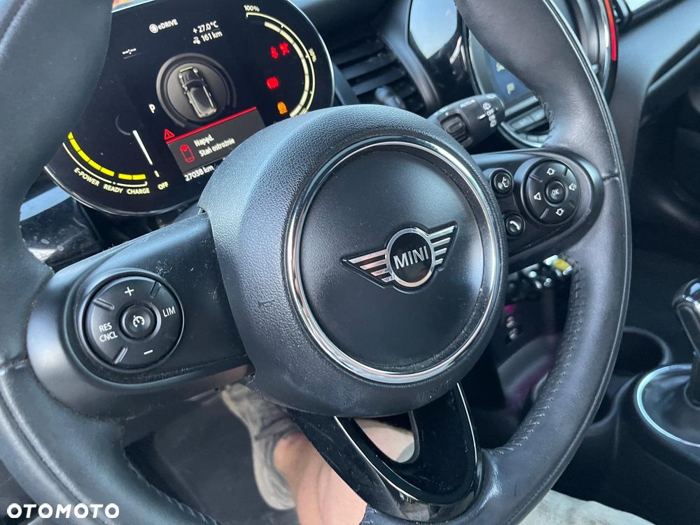 MINI Cooper SE Electric Trim - 14