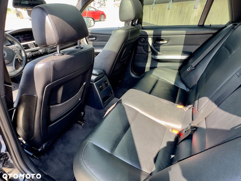 BMW Seria 3 - 23