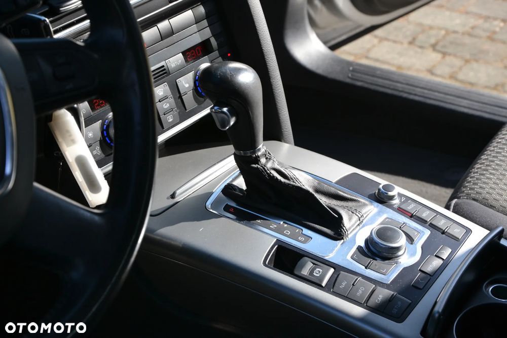 Audi A6 Avant - 17