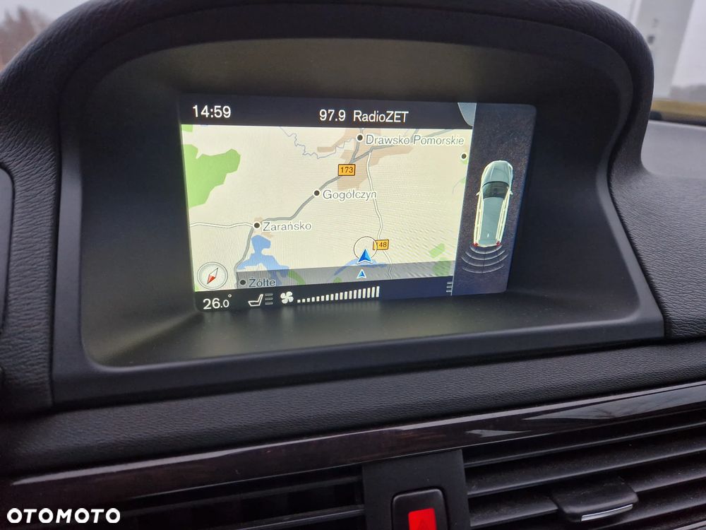 Volvo V70 D4 Momentum - 25