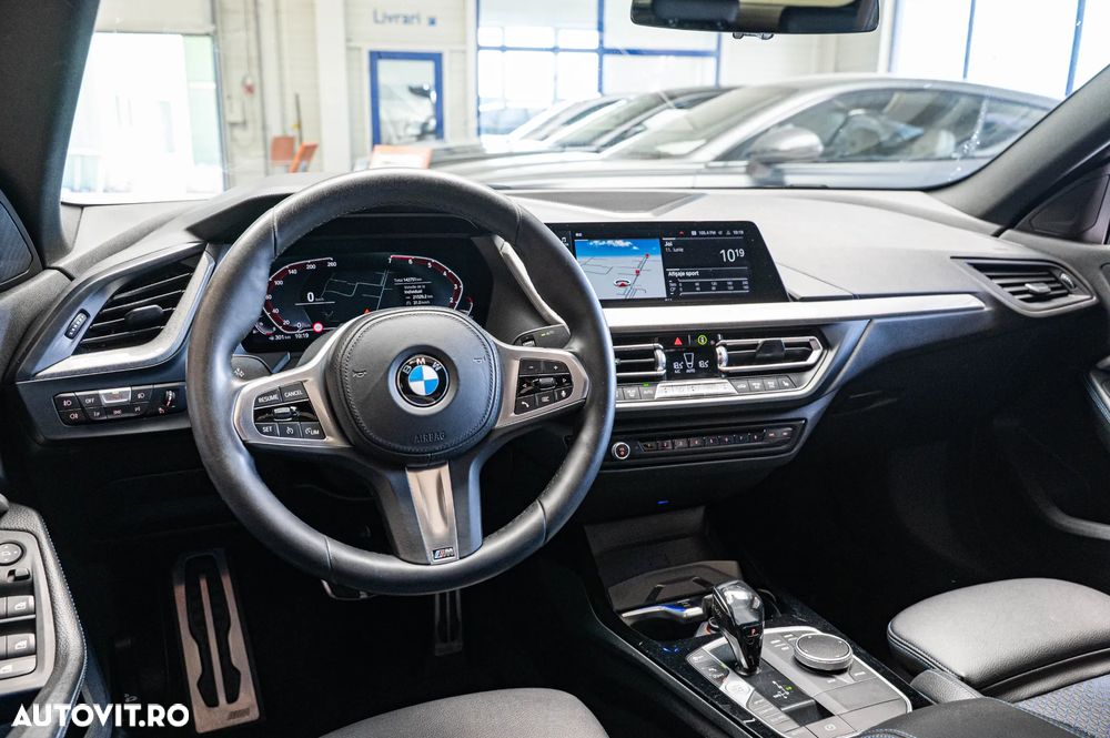 BMW Seria 2 218i Aut. M Sport - 28
