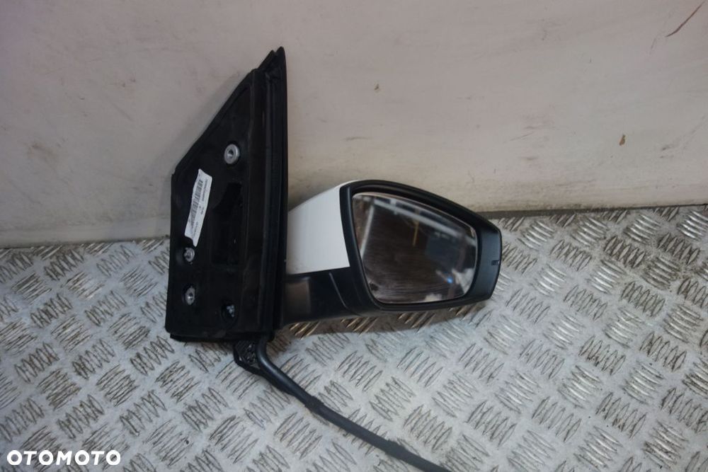 LUSTERKO PRAWE VOLKSWAGEN UP LIFT 2018 ROK 6 PIN - 3