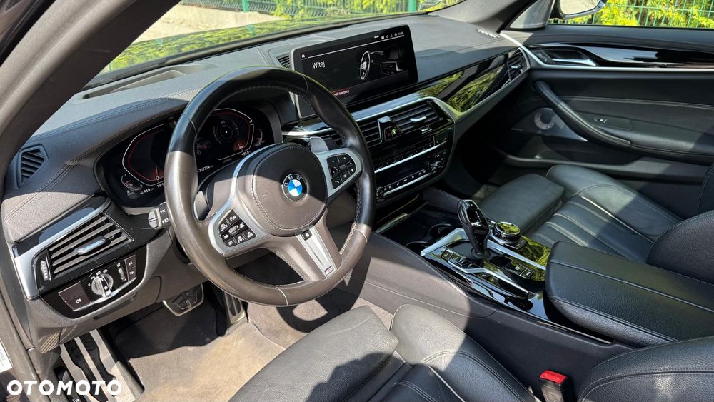 BMW Seria 5 540d xDrive mHEV M Sport sport - 10