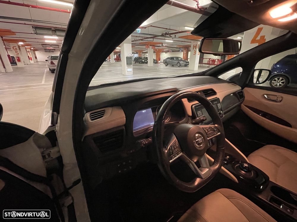 Nissan Leaf Tekna Two Tone+ProPilot Park - 31