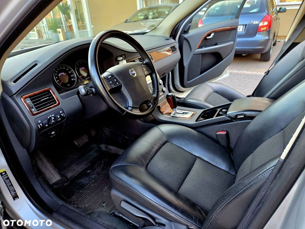 Volvo V70 - 8