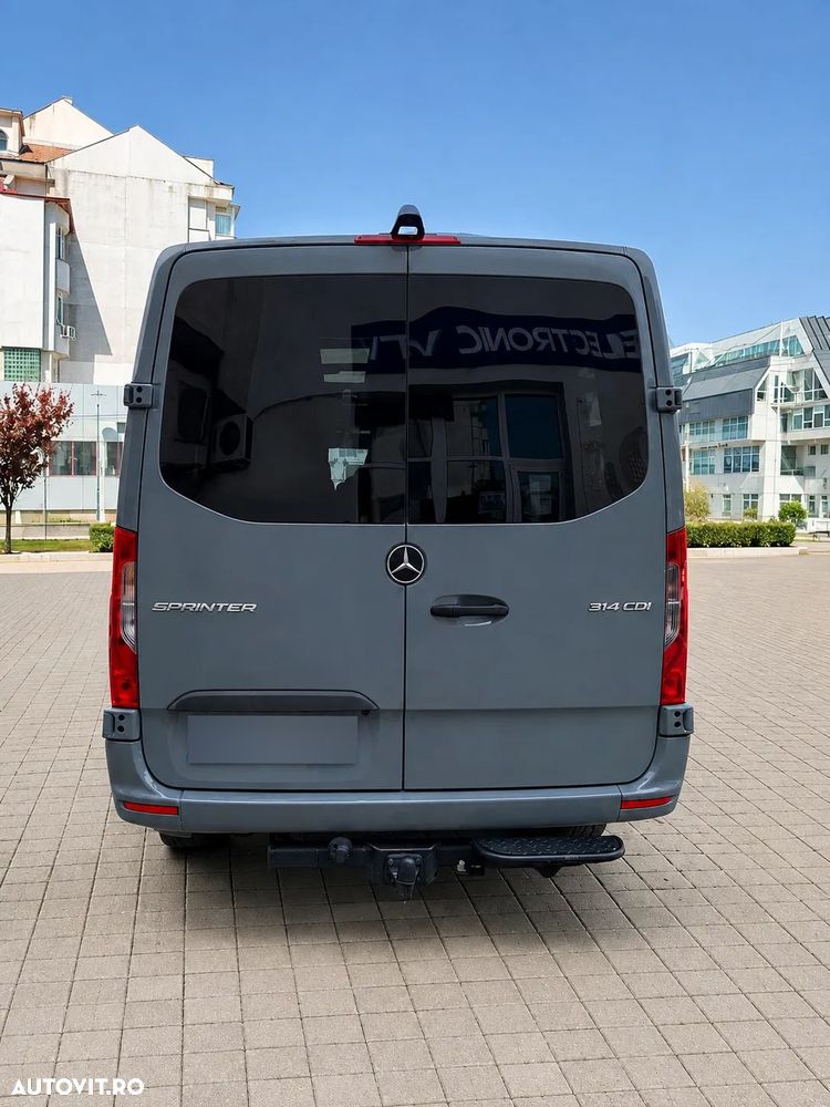 Mercedes-Benz Sprinter - 7