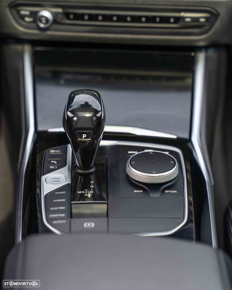 BMW 330 e Aut. Sport Line - 19