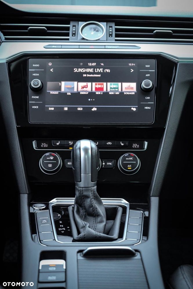 Volkswagen Passat - 23
